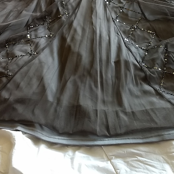 Mother of the Bride full length gown sequins gray - Picture 6 of 8